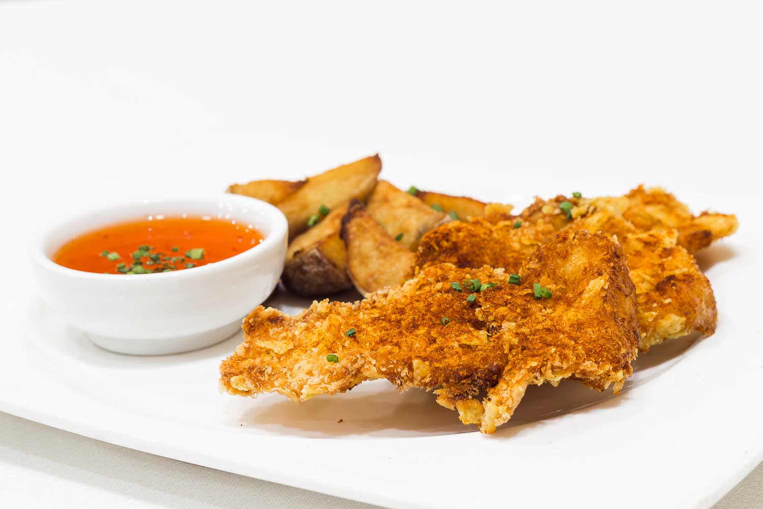 Fried chicken with spicy sauce