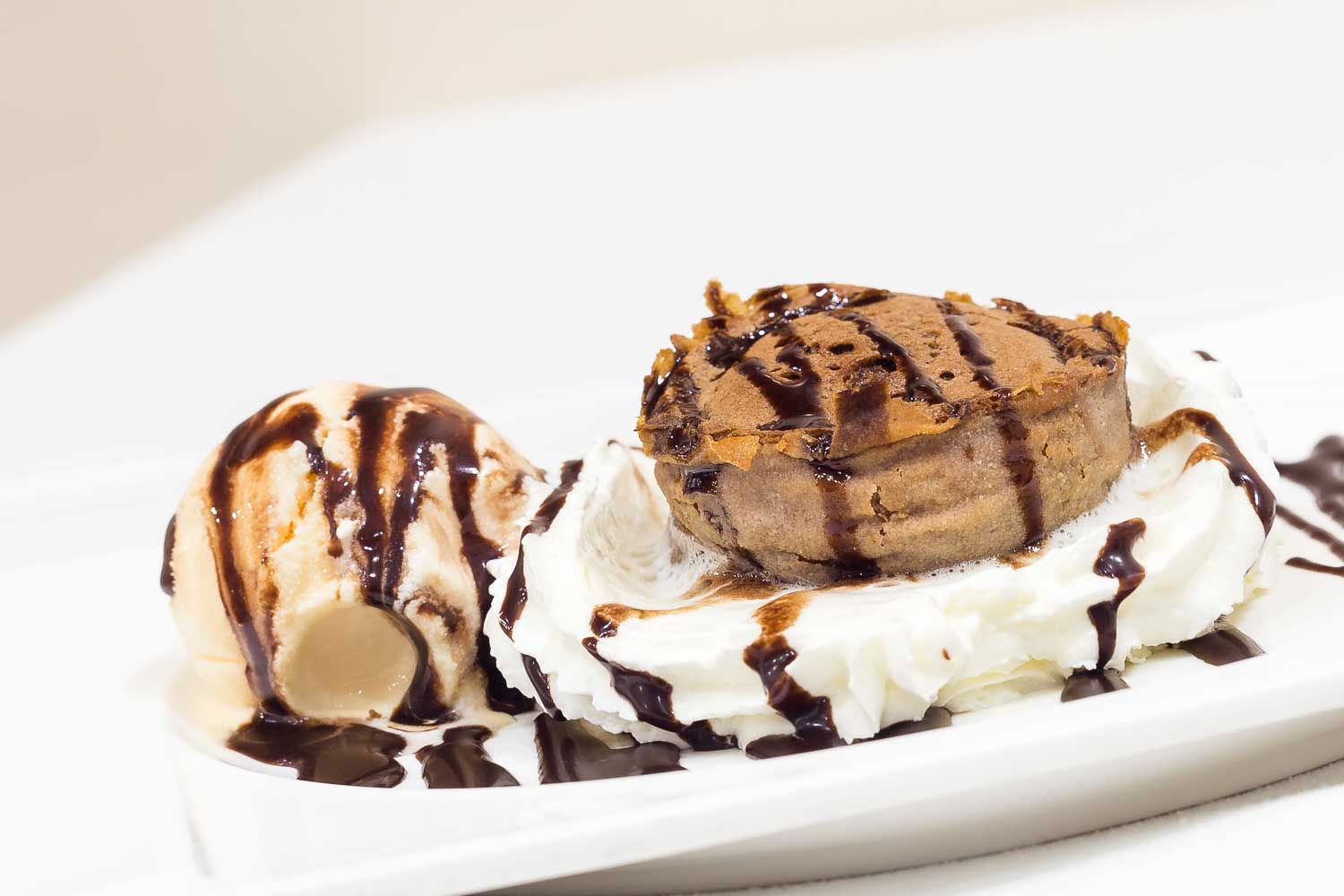 Chocolate fondant with ice cream