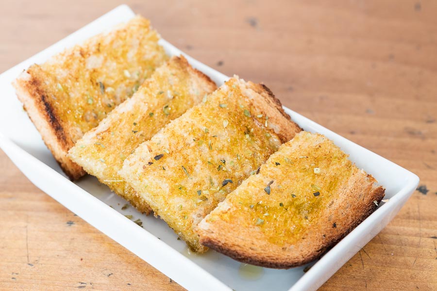 Bread with virgin olive oil