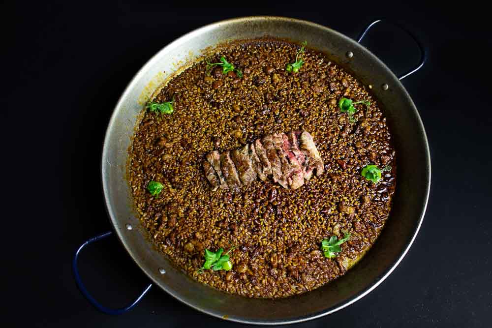 Dry Iberian pork 'pluma' rice