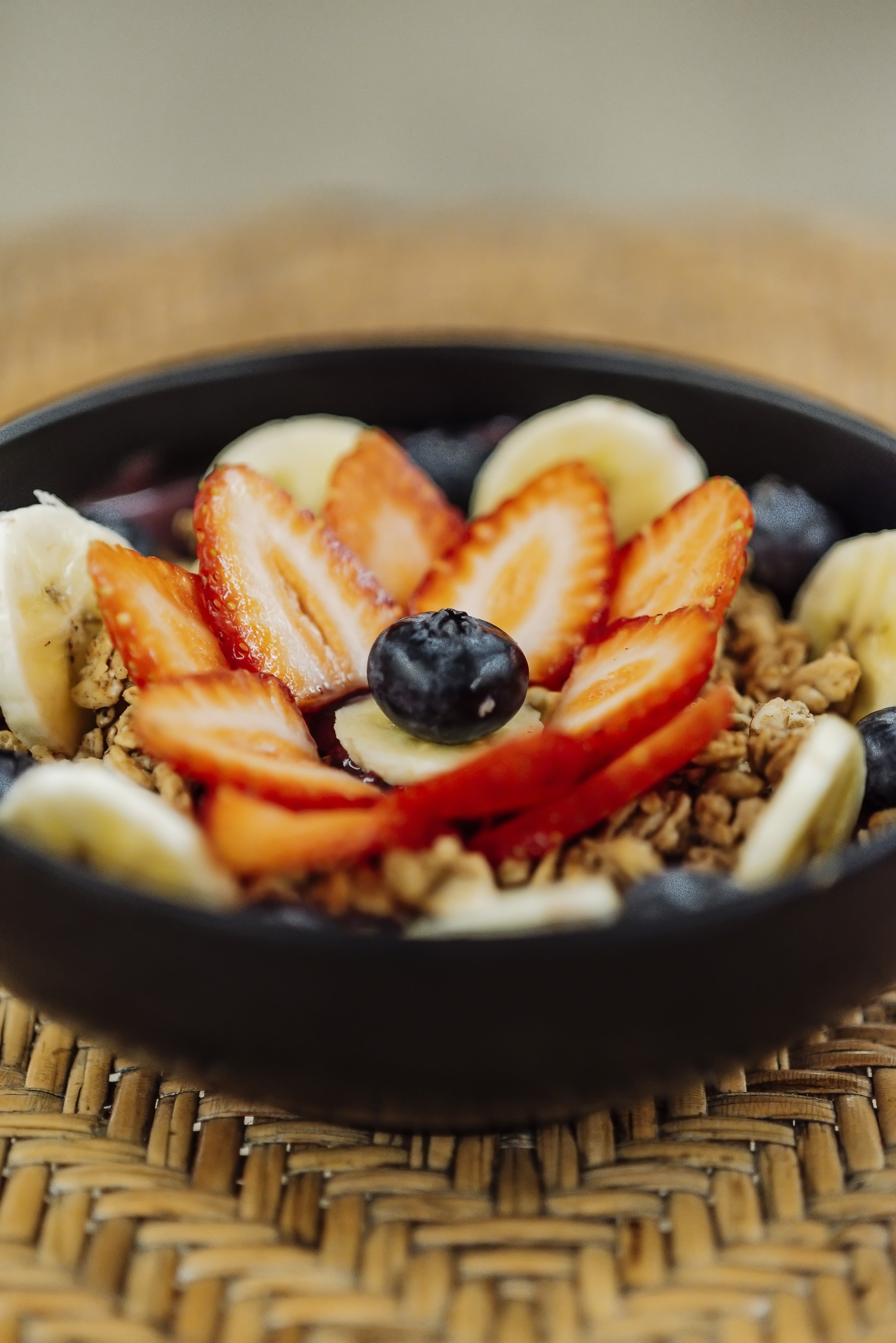 Acai with granola and fruit