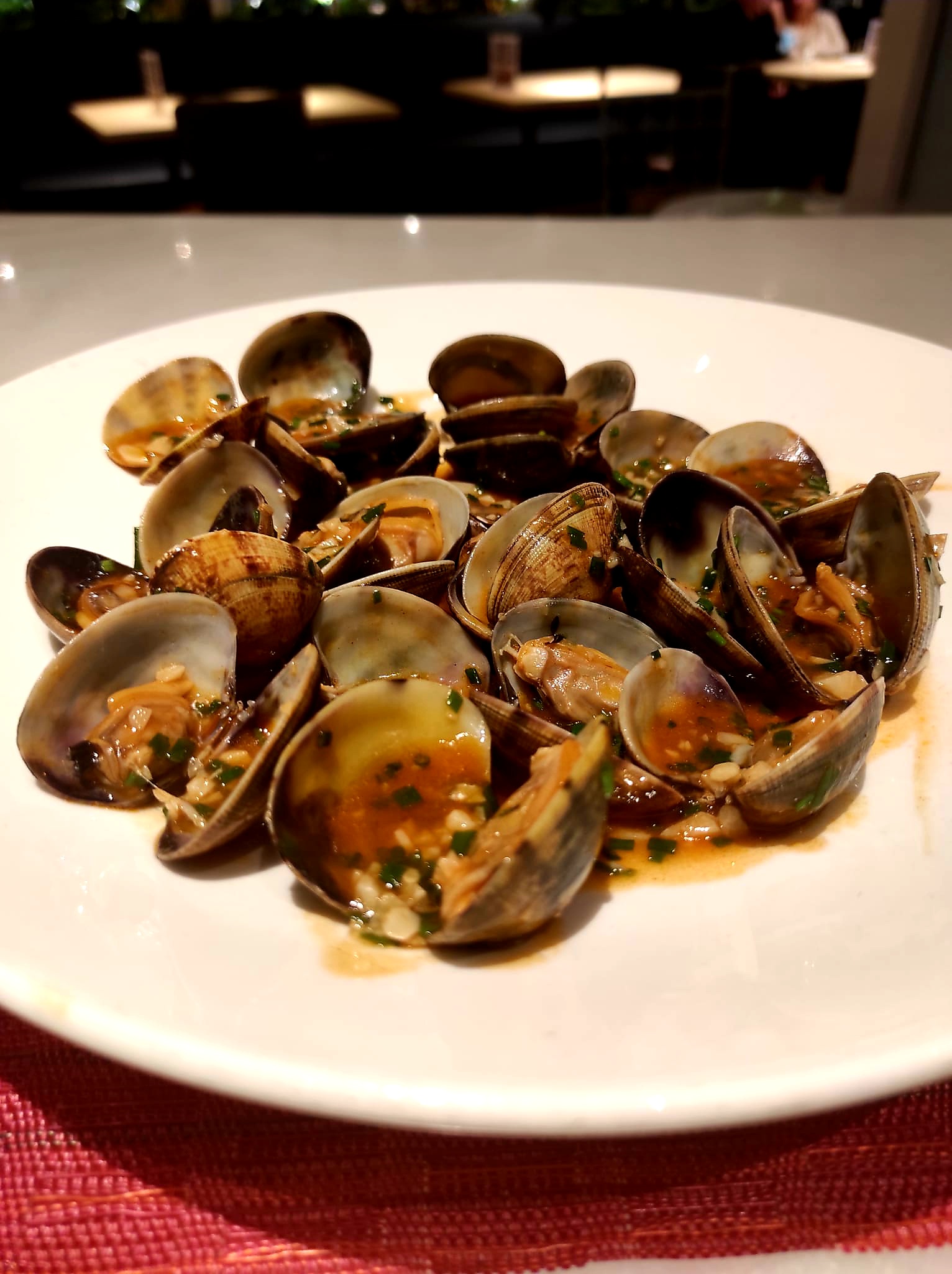 Clams in seafood sauce