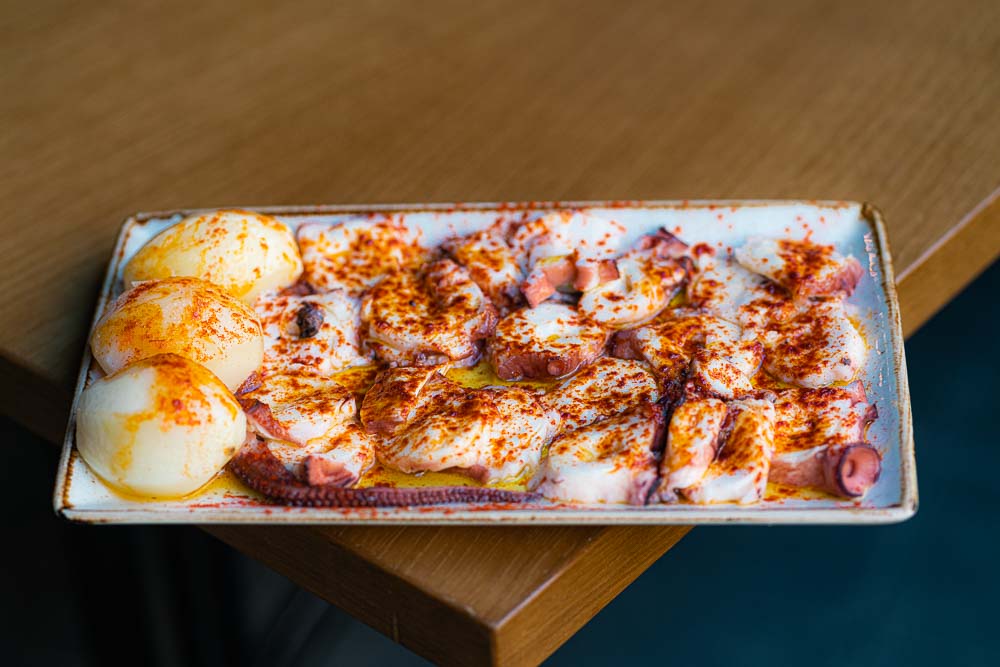 Galizischer Tintenfisch mit Paprika und Kartoffeln