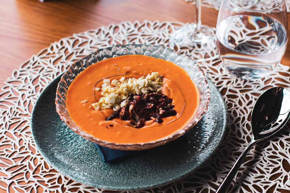 Salmorejo Cordobés (chilled tomato soup)