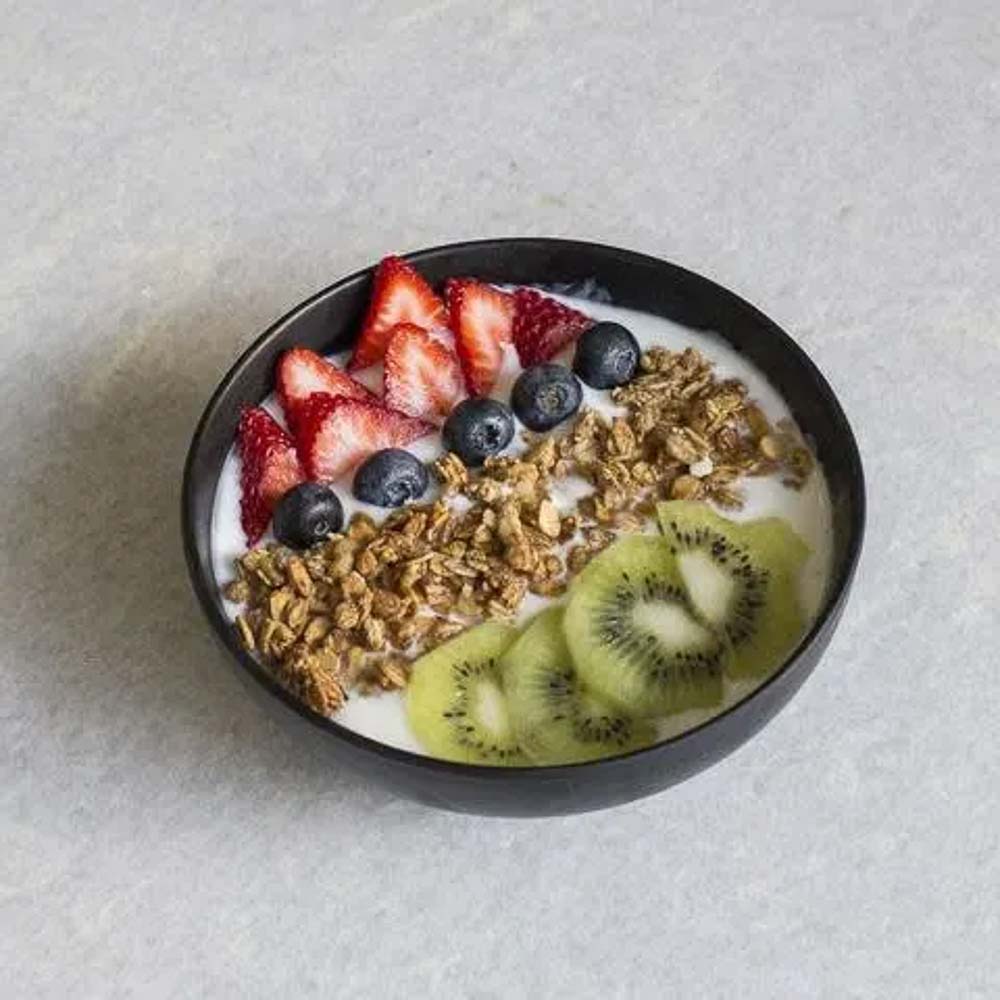 0% plain yogurt with granola and fruit