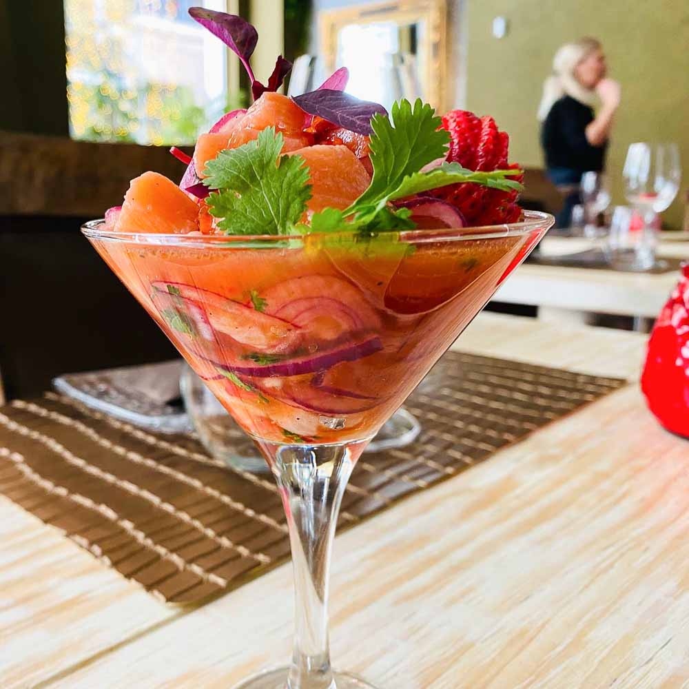 Ceviche with salmon, strawberries