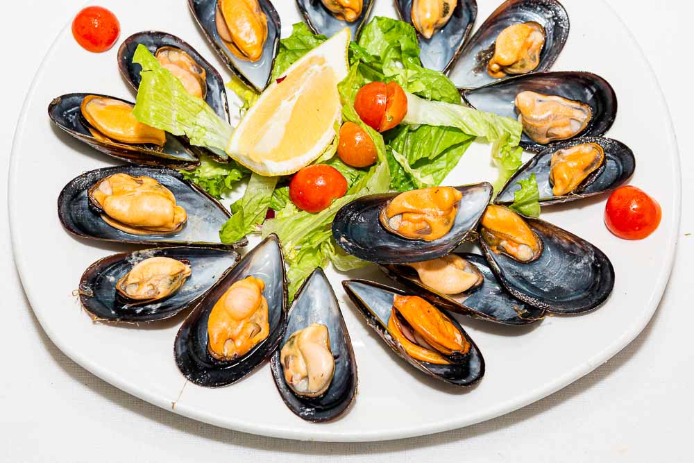 Steamed or in Marinera Sauce Mussels
